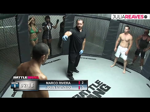 ❤️ Ultimate Fighter akimtosa msichana nambari baada ya pigano ulingoni Pononi kuu kwa sw.wassell.ru ❌